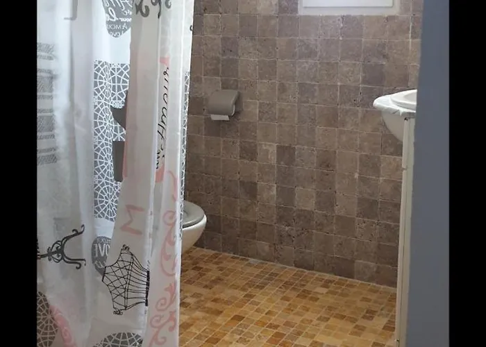 Rez De Avec Jardin Daire Porto-Vecchio (Corsica)